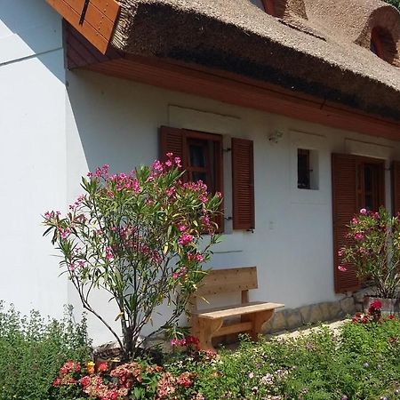شقة Liliomfa Apartman زيغليجيت المظهر الخارجي الصورة